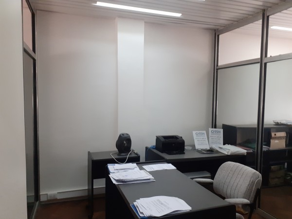 Oficina en Monserrat