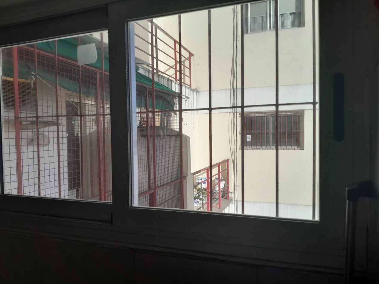 3 ambientes con balcon, todo luz y sol. Vista abierta