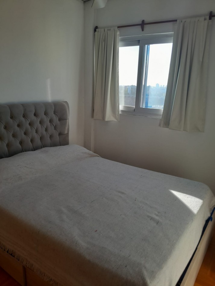 3 ambientes con balcon, todo luz y sol. Vista abierta