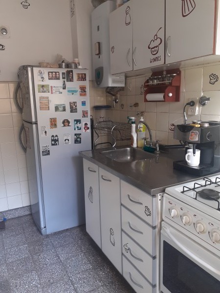 Departamento 2 ambientes con desayunador.