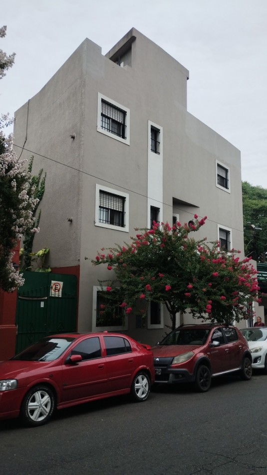 PH TIPO CASA EN PALERMO 4 HABITACIONES, TERRAZAS Y PARRILLA