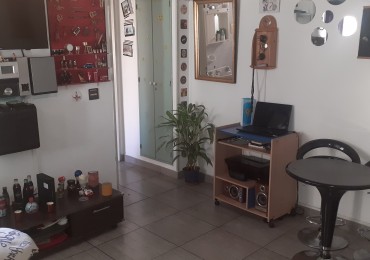 Departamento 2 ambientes con desayunador.