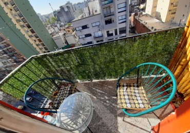 Monoambiente con balcon